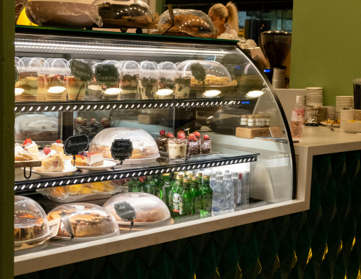 ☕ Vitrinas refrigeradas para bares: estética, eficiencia y comodidad operativa